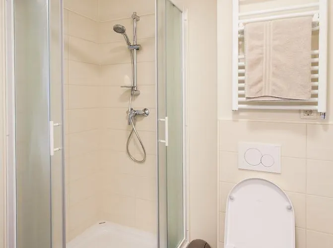 فندق Pomaranca بتوي